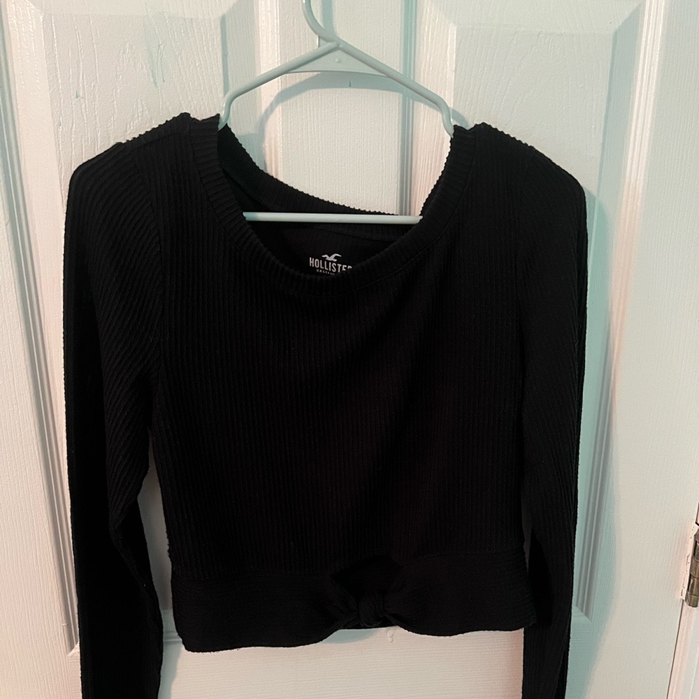 Long sleeve Hollister top with tie in front